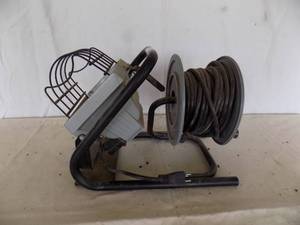 lot 14 image: Work light -With Cord, Reel