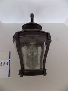 lot 41 image: Large Wall Light Sconce