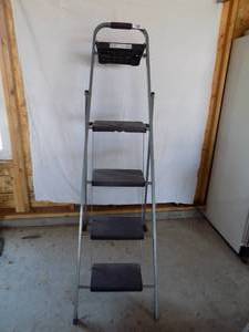 lot 50 image: Skinny, Miny Folding Step Ladder