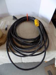 lot 62 image: 220 Extension Cord, approx 70