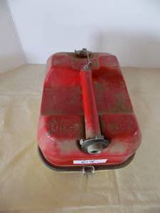 lot 64 image: Gas Tank, 5.7 Gallon Metal, ALTRADE (In Garage)Gas Tank, 5.7 Gallon Metal, ALTRADE (In Garage)