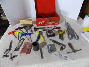 lot 131 image: Hand Tools With Metal Milwaukee Steel Box T-Wrenches, Wire Snipers, Expander, Large Socket, Allen Wrenches, Tape Measure