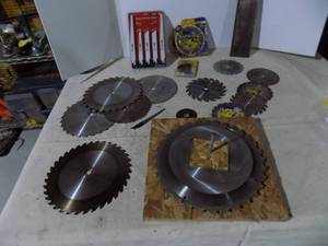 lot 132 image: 15 Miscellaneous Blades