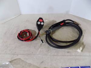 lot 138 image: Tweco Mini Mig Gun  12 Volt Remote,  Looks New