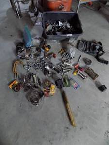 lot 146 image: Lot of Hardware