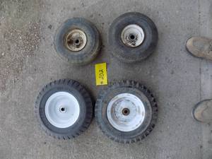 lot 202 image: 4  Tires & Rims  Used