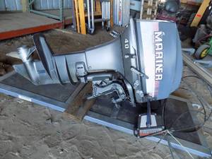 40 Hp Mariner Oil Injected Motor     