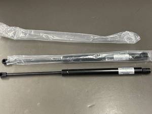 lot 11 image: Pair of Gas Springs Model QL508-201 220-450N