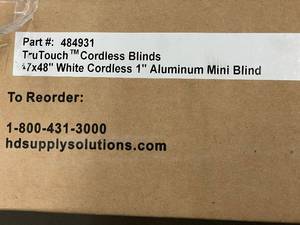lot 23 image: 1x48 White Cordless Aluminum Mini Blind by Champion