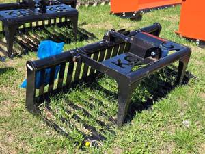 lot 10 image: 76-inch Skid Steer Skeleton Grapple with Single Cylinder