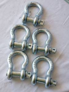 lot 72 image: Lot of 5 WLL 6.5T 78 Alloy Steel Shackles