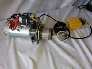 lot 96 image: Industrial Hydraulic Pump for Parts or Repair - Missing Tank