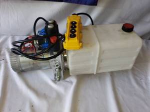 lot 100 image: Hydraulic Power Unit with Control Unit