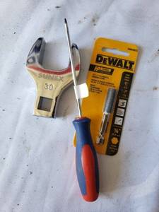 lot 107 image: Sunex 30mm crowfoot wrench, Dewalt bit holder, Screw Driver