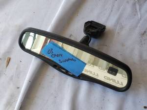 lot 128 image: 03 Chevrolet Silverado Auto-Dimming Rearview Mirror with Compass & Temperature Display