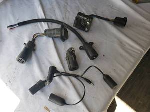lot 140 image: Assorted Automotive Trailer Wiring Connectors and Adapters