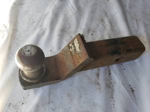 lot 156 image: 2 Trailer Hitch Ball Mount