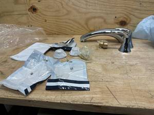 lot 111 image: Coralais Deck-mount bath faucet trim, 8