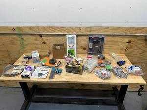 lot 114 image: Tub of Different Items
