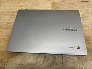 lot 118 image: Samsung Chromebook 4 Chrome OS 11.6 HD Intel Celeron Processor N4000 4GB RAM 32GB eMMC Gigabit Wi-Fi - XE310XBA-K01US