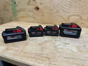 lot 164 image: (4) Milwaukee Batteries