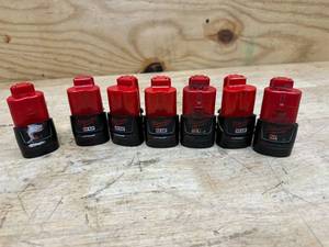 lot 167 image: (7)  Milwaukee Batteries