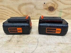 lot 172 image: (2) Black  Decker Batteries