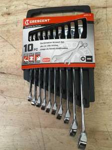 lot 59 image: 10-Piece Combination Wrench Set Crescent Model # CCWS3-05 - 05022518.40