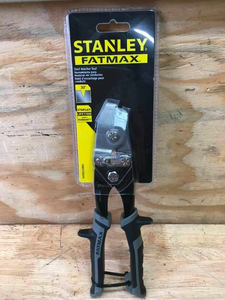 lot 64 image: Stanley Fatmax Duct Notcher Tool