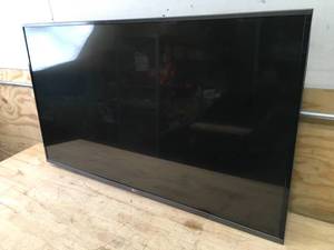 lot 31 image: LG 49 HD Television Model # 49LX570H-UC