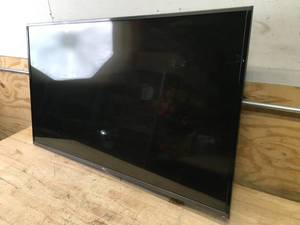 lot 80A image: LG 49 HD Television Model # 49LX570H-UC