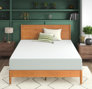 lot 3 image: Zinus 10 Gel Essential Memory Foam King Sized Mattress 05052561.14