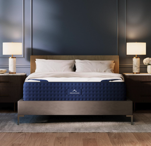 lot 15 image: Dreamcloud Luxury Hybrid Gel Memory Foam 12 King Mattress 050525302.75
