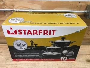 lot 192 image: Star Frit Set of Cooking Pans