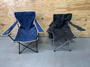 lot 209 image: Lot of 2 - Folding Outdoor Chairs