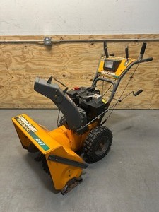 lot 23 image: YARD KING Performance 27 Gas Powered Snow Blower