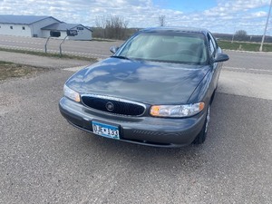 lot 18 image: 2005 Buick Century