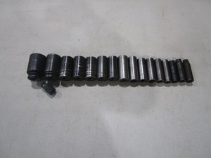 lot 15 image: 12 Drive Impact Sockets 716 to 1 12