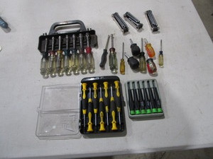 lot 26 image: Nut Drivers, Allen Wrenches, Small & Precision Screwdrivers