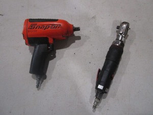 lot 30 image: Snap-On 12 Drive Impact, 38 Ratchet