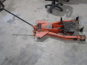 lot 60 image: Transmission Jack