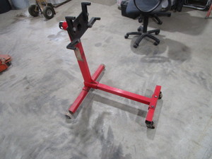 lot 63 image: Engine Stand