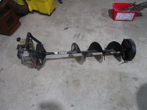 lot 73 image: Strikemaster Mag 2000 Ice Auger