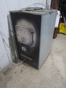 lot 79 image: Shop Wood Stove wElectric Fan 24x26x44