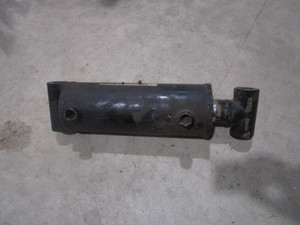 lot 99 image: Hydraulic Cylinder