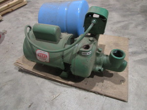 lot 102 image: Well Pump
