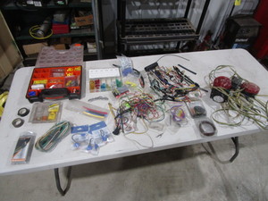 lot 110 image: Fuses, Wire Connectors, Misc Wire, Trailer Lights