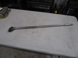 lot 117 image: 34 Drive 3 Breaker Bar