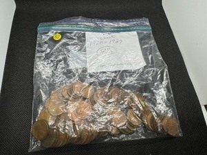 lot 82 image: 88 1920- 1929 Wheat Cents