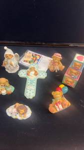 lot 50 image: Collection of 7 Cherished Teddies Figurines